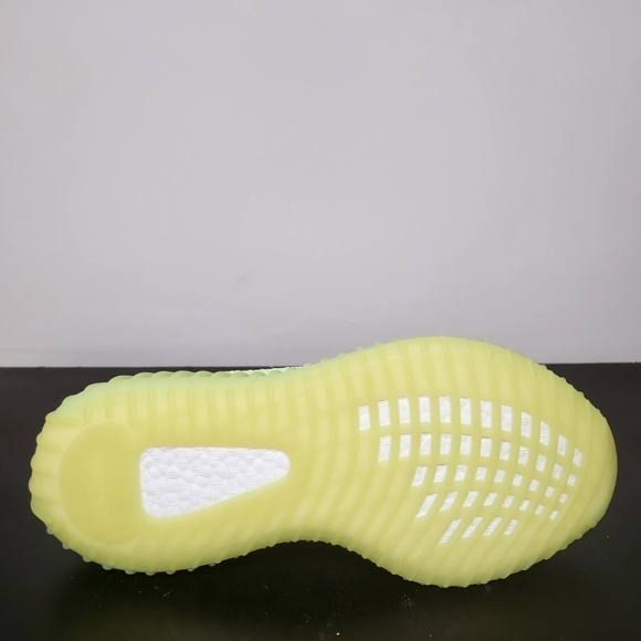 Yeezy boost 350 V2 GID GLO UA - Picture 6 of 7